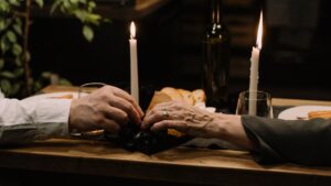 Welche Rituale halten eine Ehe über Jahrzehnte zusammen?